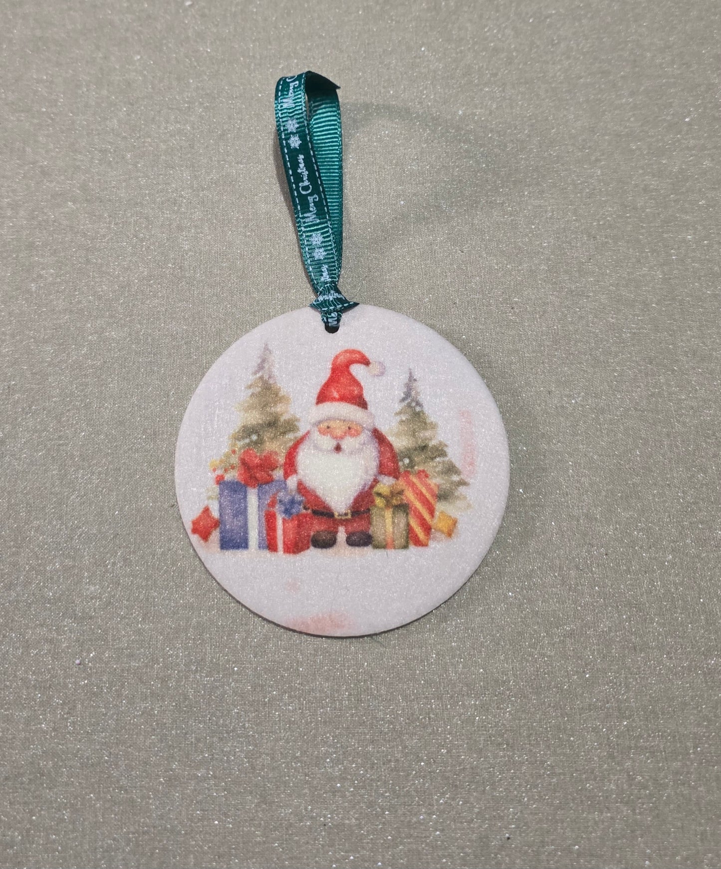 Circle santa bauble